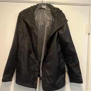 Columbia unisex size Large black windbreaker/rain jacket with hoodie